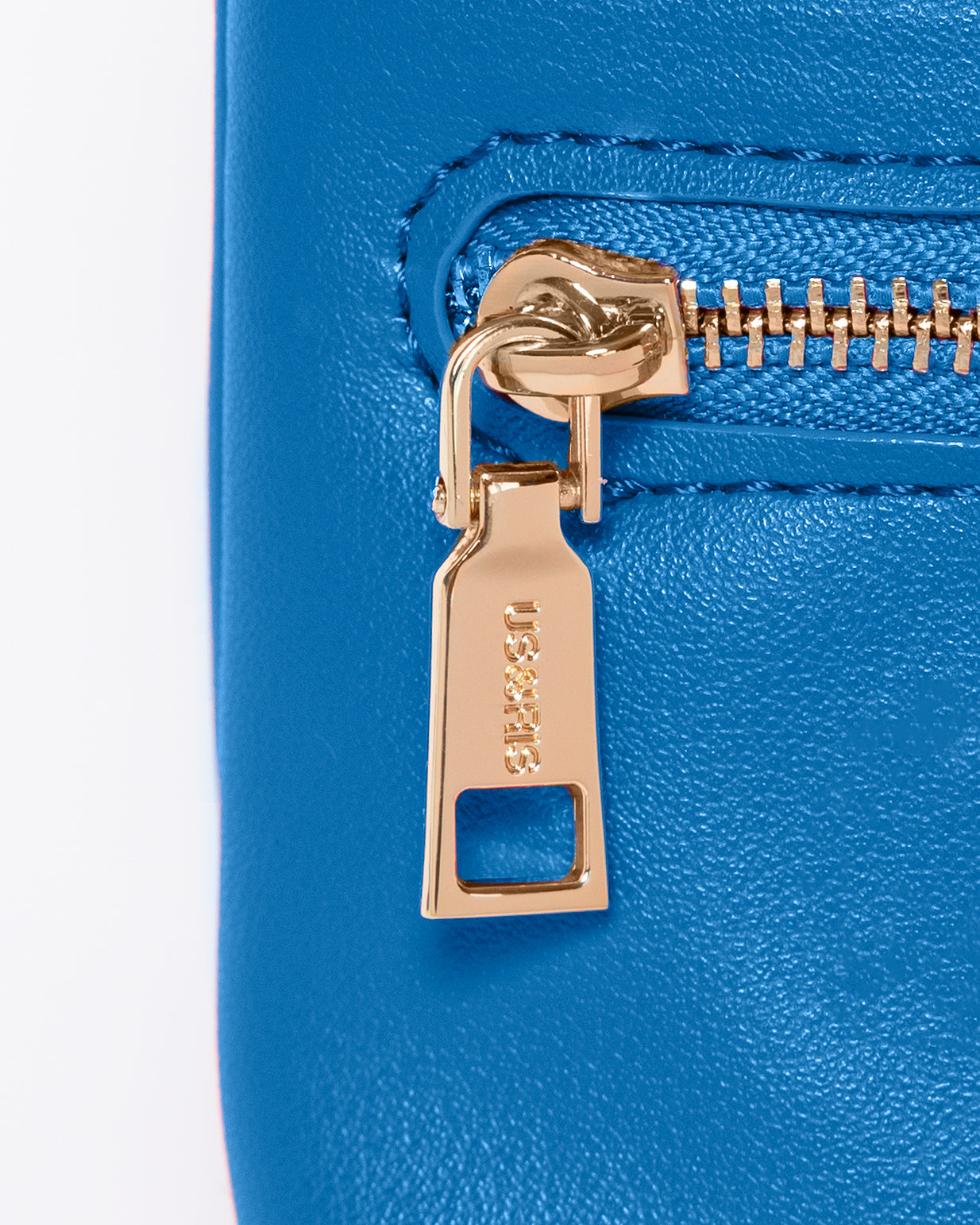 The Camera Pouch – US AND IRIS